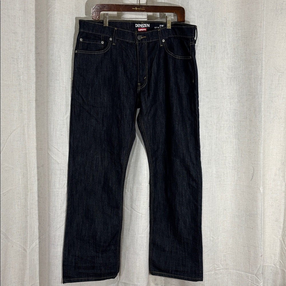 Levi’s Denizen 218 Dark Wash Straight-Leg Jeans with Contrast Stitching